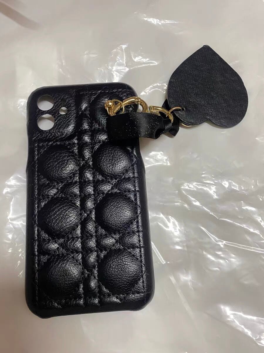 キルティング Iphoneケース チャーム付き チェーン ショルダー 本革 パール 韓国 可愛い Choice 31 レディースファッション通販 キルティング Iphoneケース チャーム付き チェーン ショルダー 本革 パール 韓国 可愛い Choice 31 レディースファッション通販
