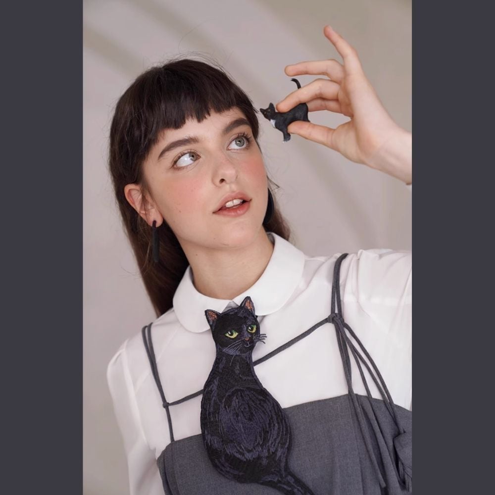 黒猫総刺繍ワンタッチネクタイ E00303 | EMMA GRAND