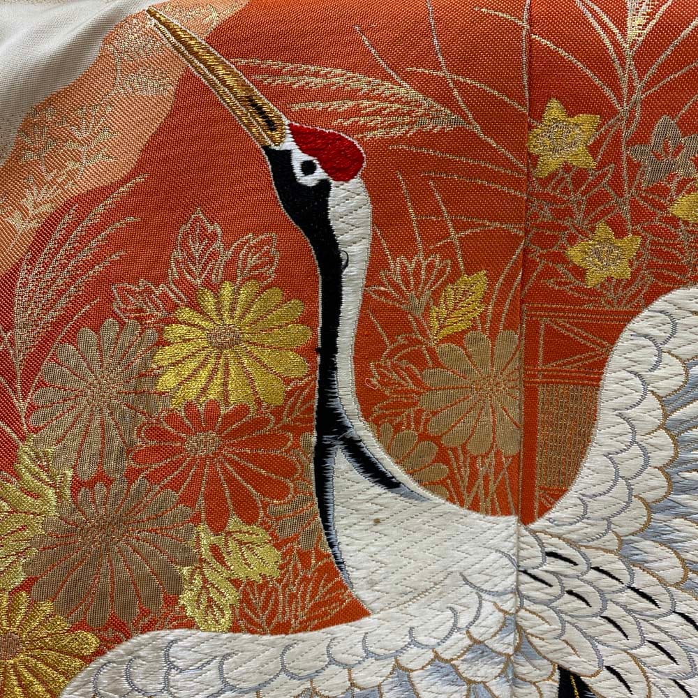 鶴刺繍オレンジ色打掛中古 色打掛 正絹 鶴 刺繍 オレンジ 白 打掛 Mサイズ 裄65 花嫁衣裳 婚礼