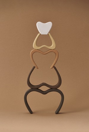radugagrez 　Heart arch stacker 　ラドガグレ　ハート　積み木　 木のおもちゃ　知育玩具　ごっこ遊び おしゃれインテリア　誕生日プレゼント　ギフト　木のぬくもり スタッキング　子供部屋インテリア