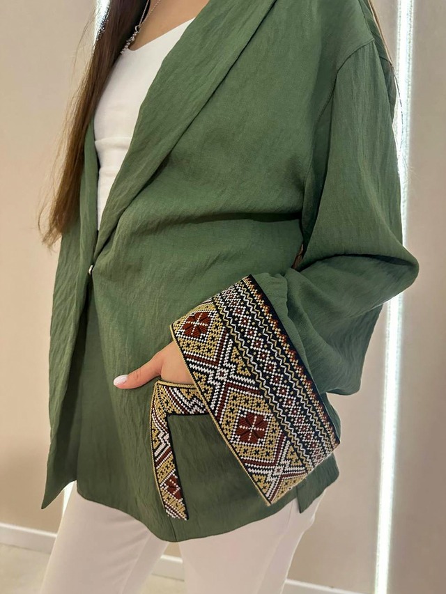 【Premium Collections】手縫いヴィシヴァンカジャケット（濃緑）レディース・フリーサイズ