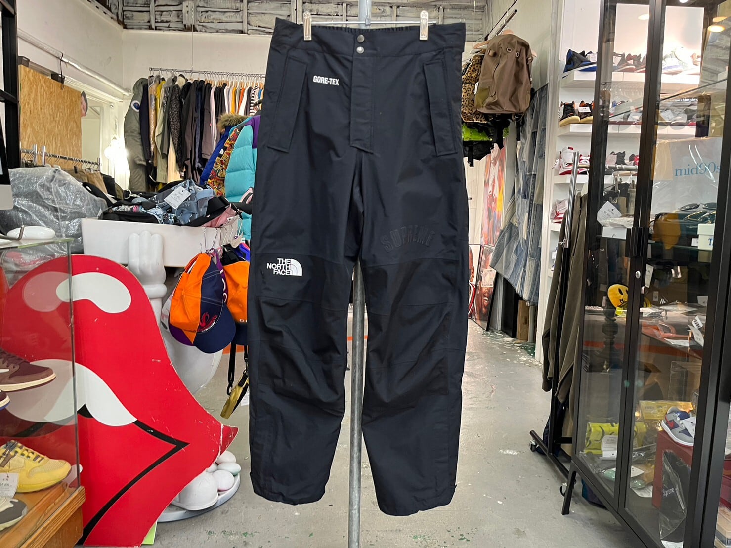 Supreme × THE NORTH FACE ARC LOGO MOUNTAIN PANT BLACK SMALL