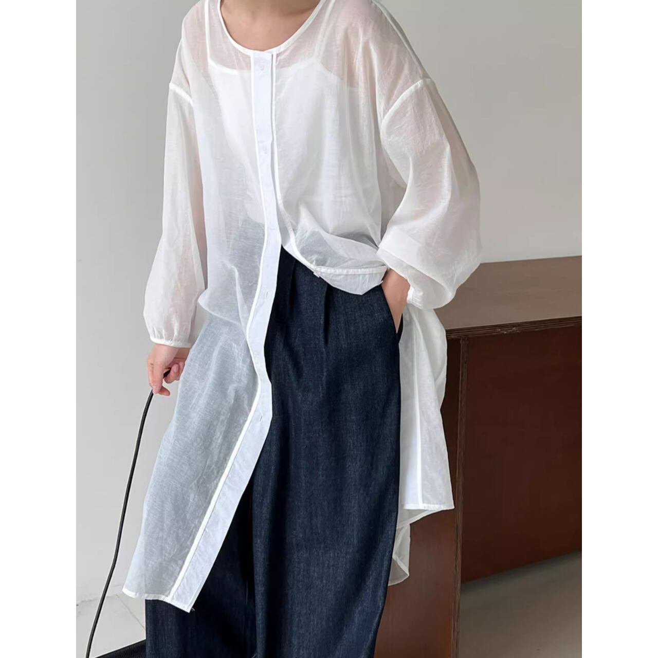 Relaxed silhouette sheer long shirt ◇3colors 2112
