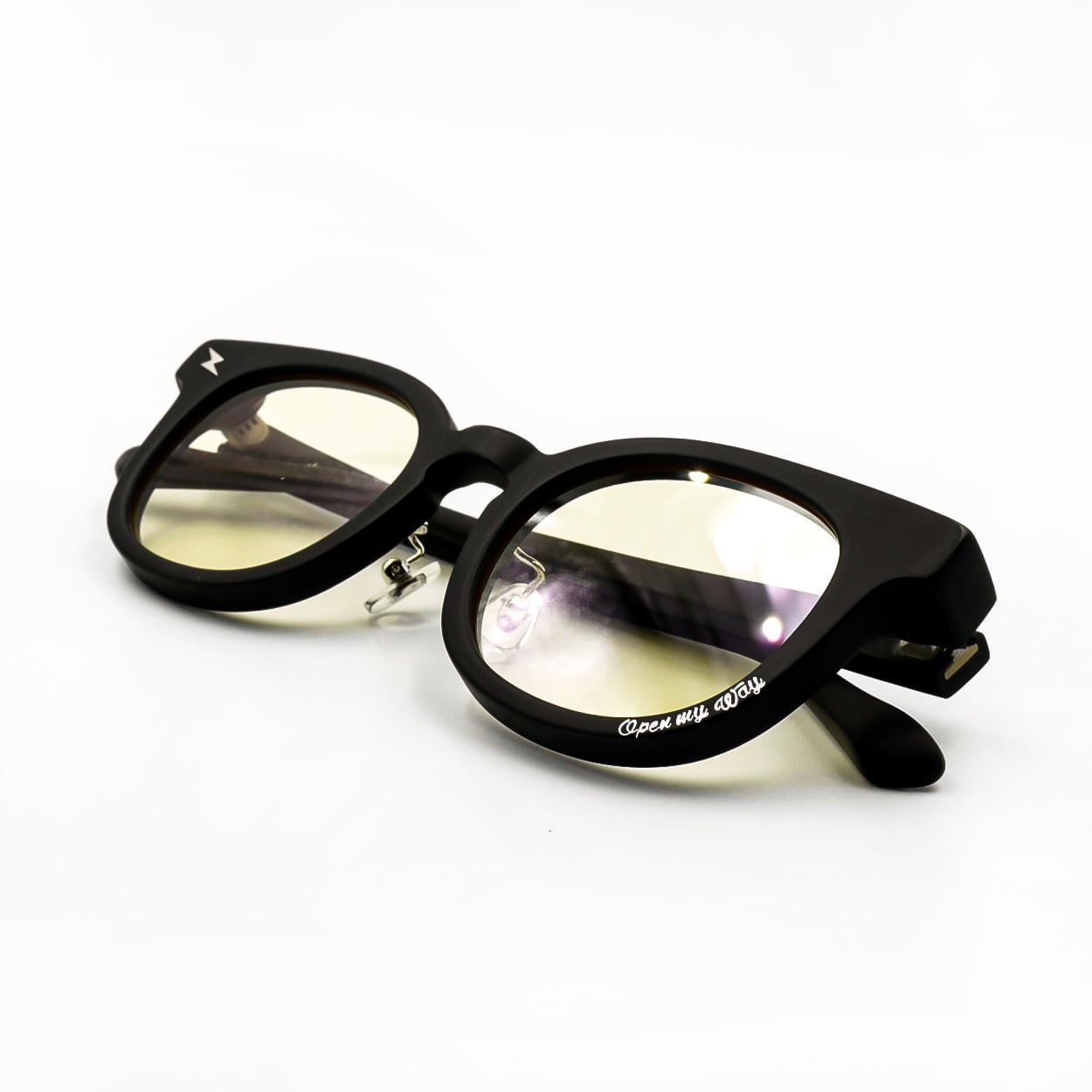 NSH N.S.H Open my way Pale Yellowサングラス