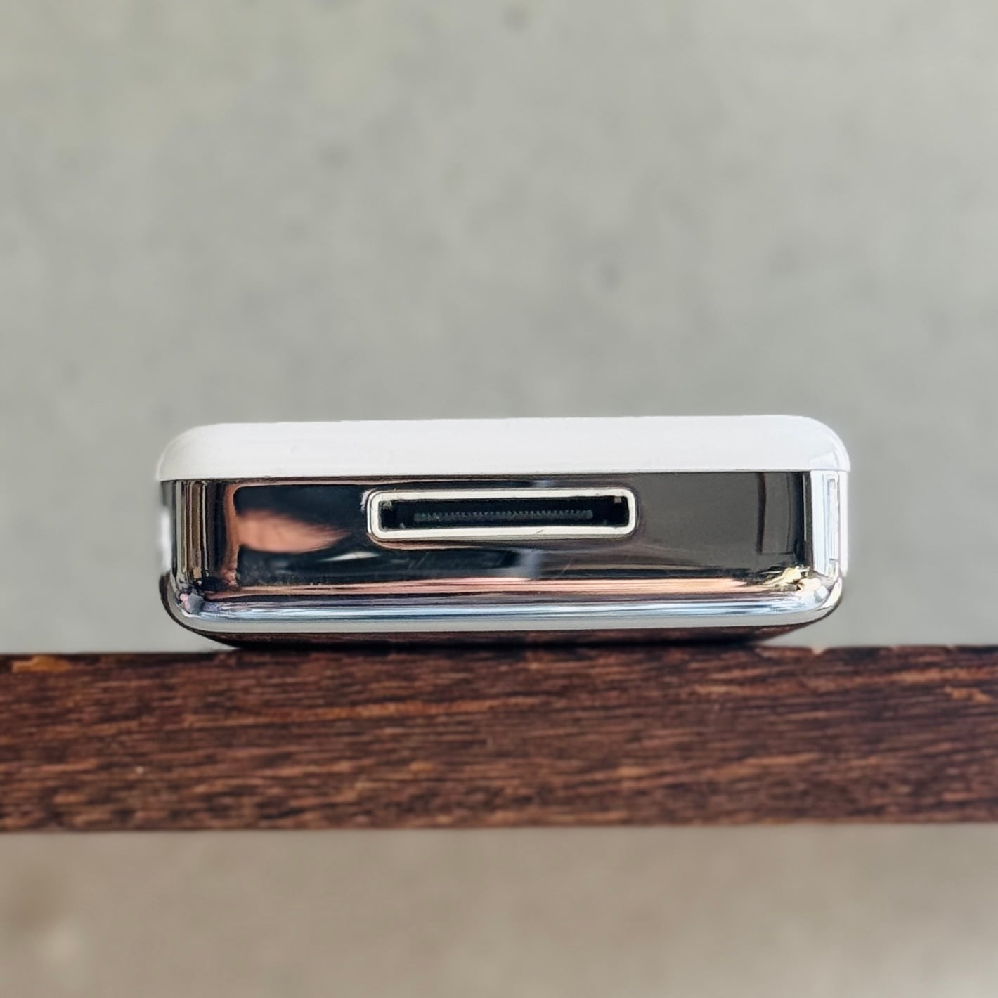 1台限定】Apple 第3世代 iPod SSD化 ＋ 3000mAh モンスターバッテリー