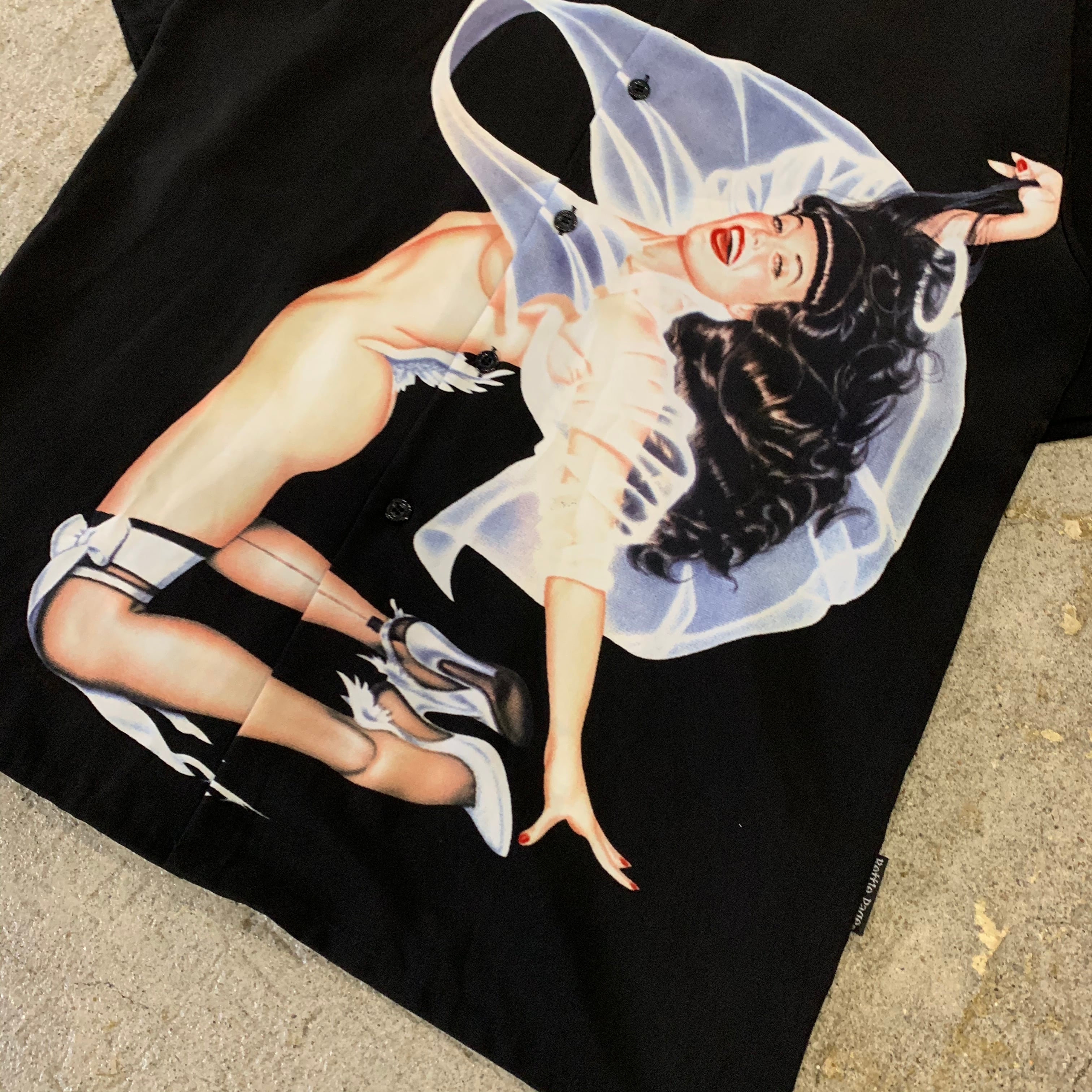 90s betty page S/S shirt | What'z up