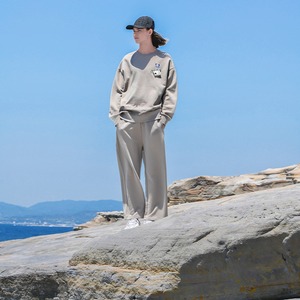 【HIPANDA ハイパンダ】男女兼用 クルーネック スウェット トレーナー UNISEX CREW NECK SWEAT SHIRT / KHAKI・BLACK