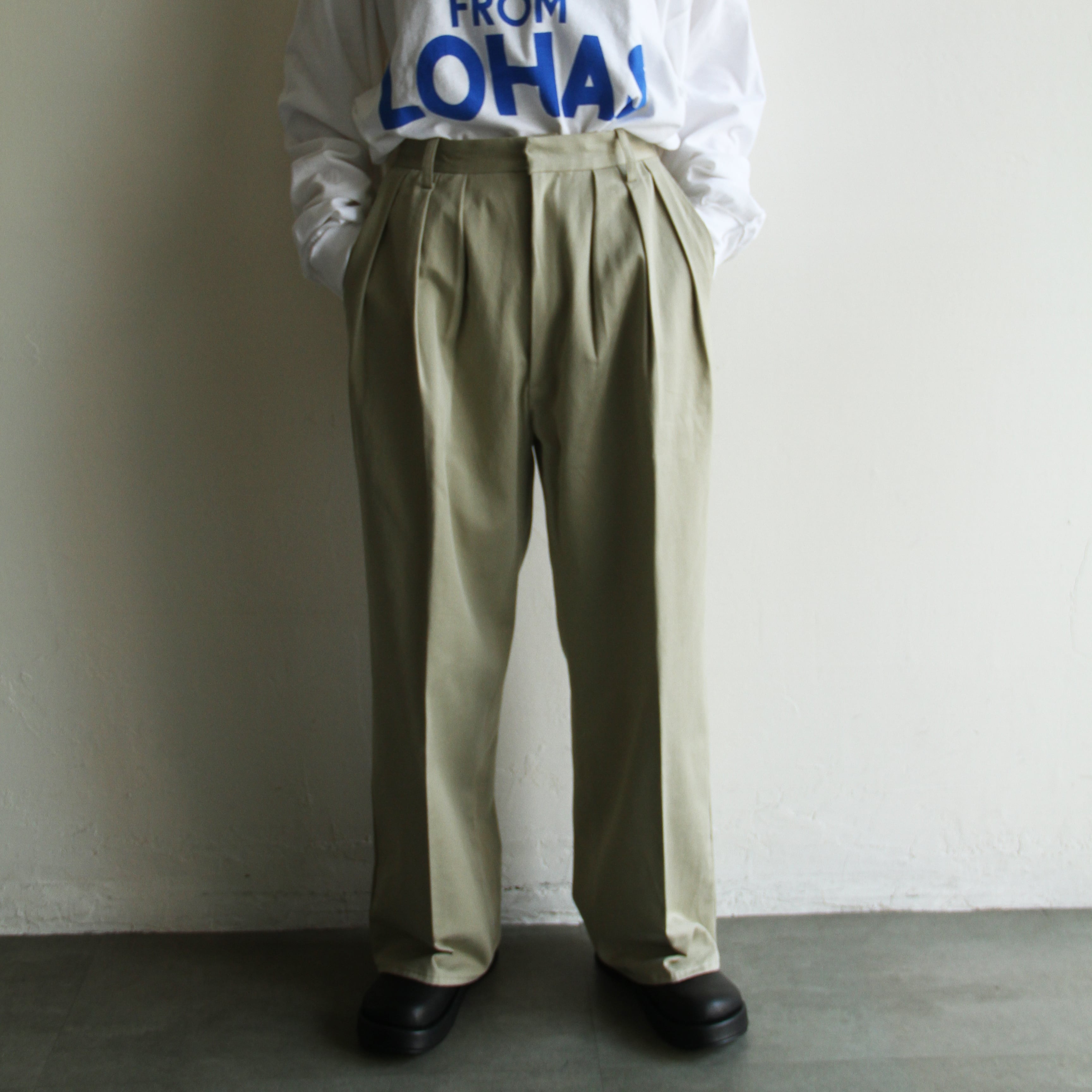 LUVOURDAYS Chino tuck pants