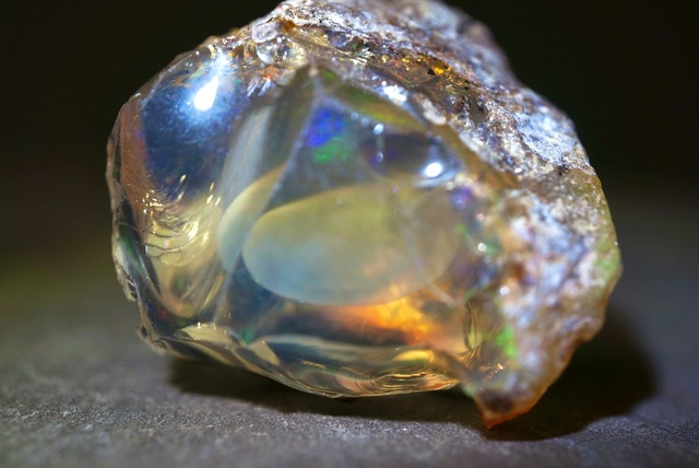 エッグ・イン・オパール Opal Egg 1331