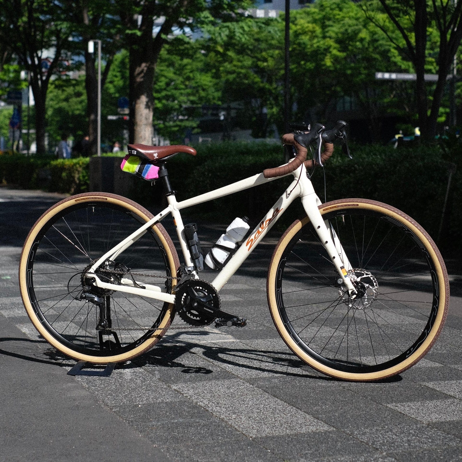 SALSA】JOURNEYER (700C/CLARIS/TAN) | Humhumhug Online Shop