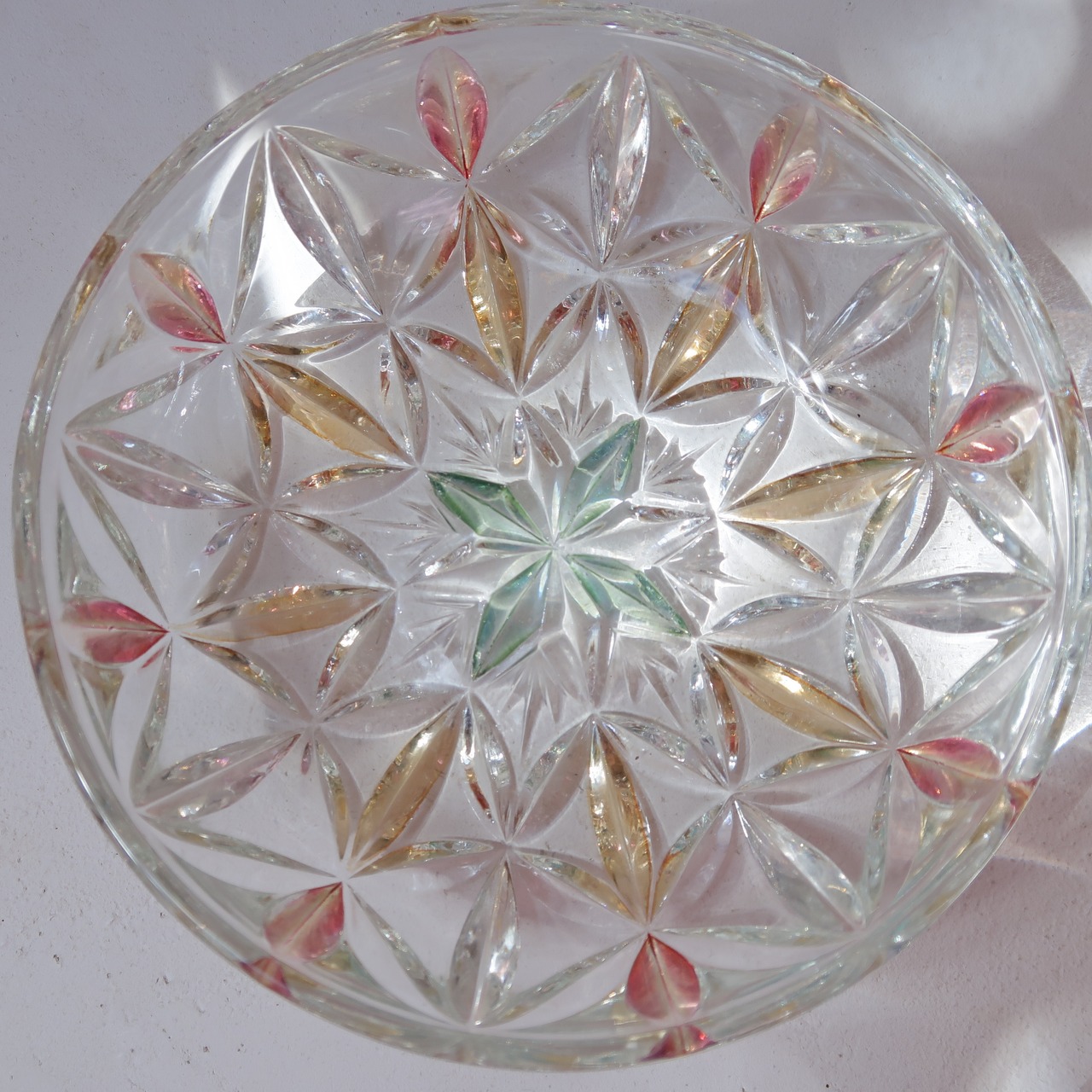 カラフルきらきらのお皿