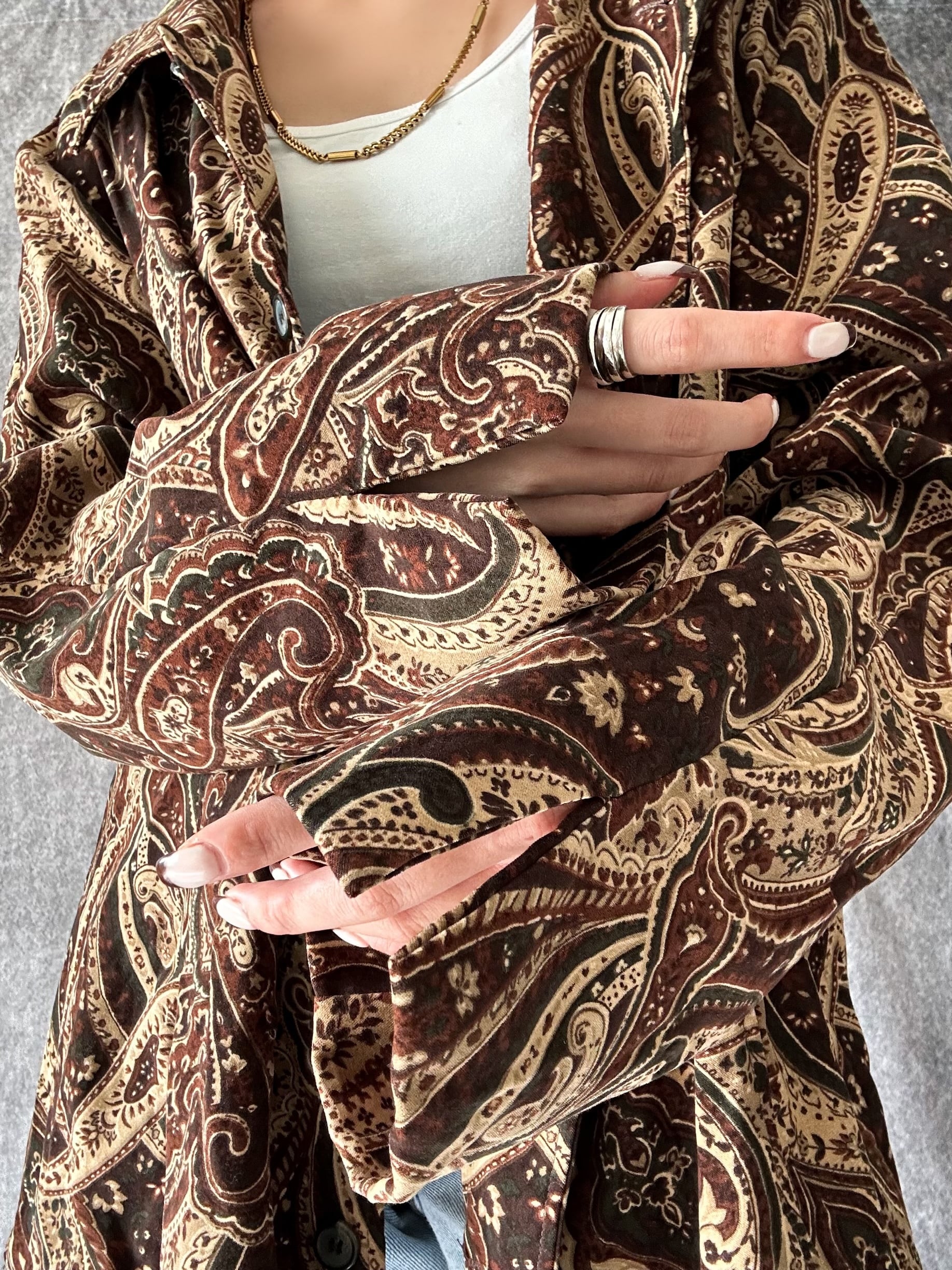 80s rétro paisley shirt 80年代 ペイズリー柄シャツ 総柄シャツ レトロ調 ブラウン 古着シャツ レディースシャツ  レディース古着 古着屋 ヴィンテージショップ | unfini vintageshop