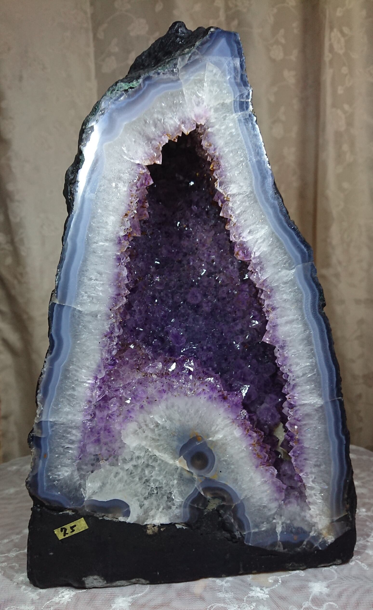 アメジストドーム 材運を呼び込む アメジストドーム 材運を呼び込む