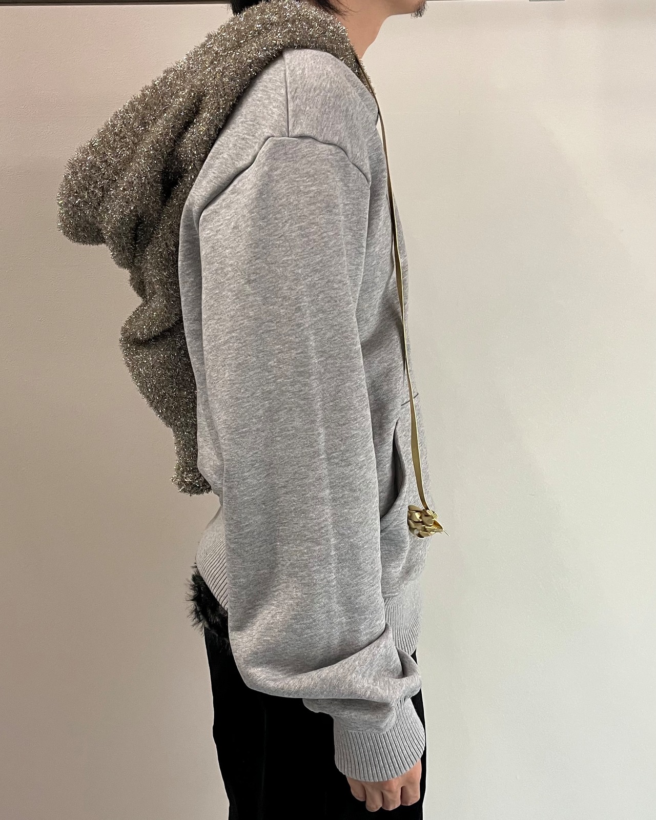 【26/AW Oscar Ouyang】Grey/Golden knit sparkly sleeping hat hoodie