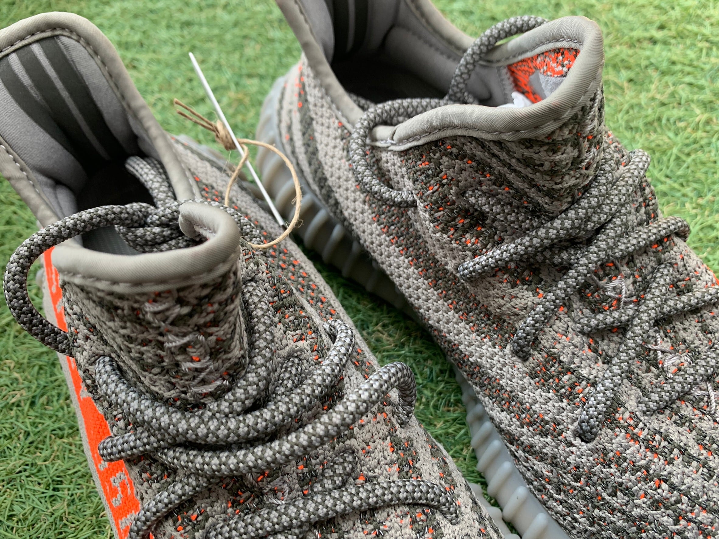 アディダス イージーブースト350 V2 ベルーガ2.0 27センチ YEEZY BOOST