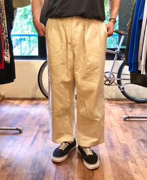 CORDUROY WIDE PANTS / SCENE REPORT