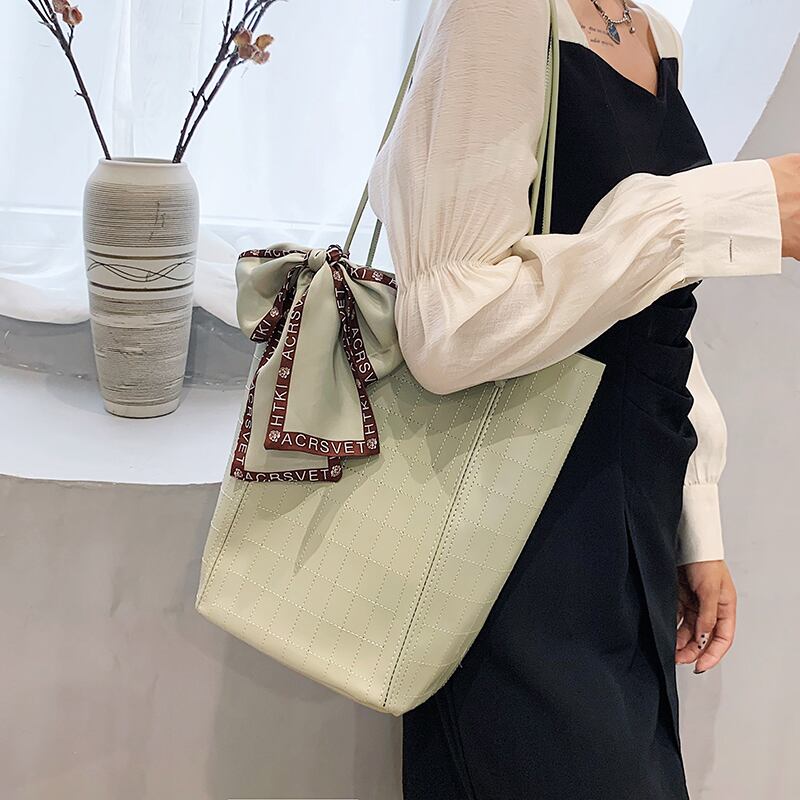 サマーショルダーバッグ 夏物 トートバッグ 手作りハンドバック13675334240