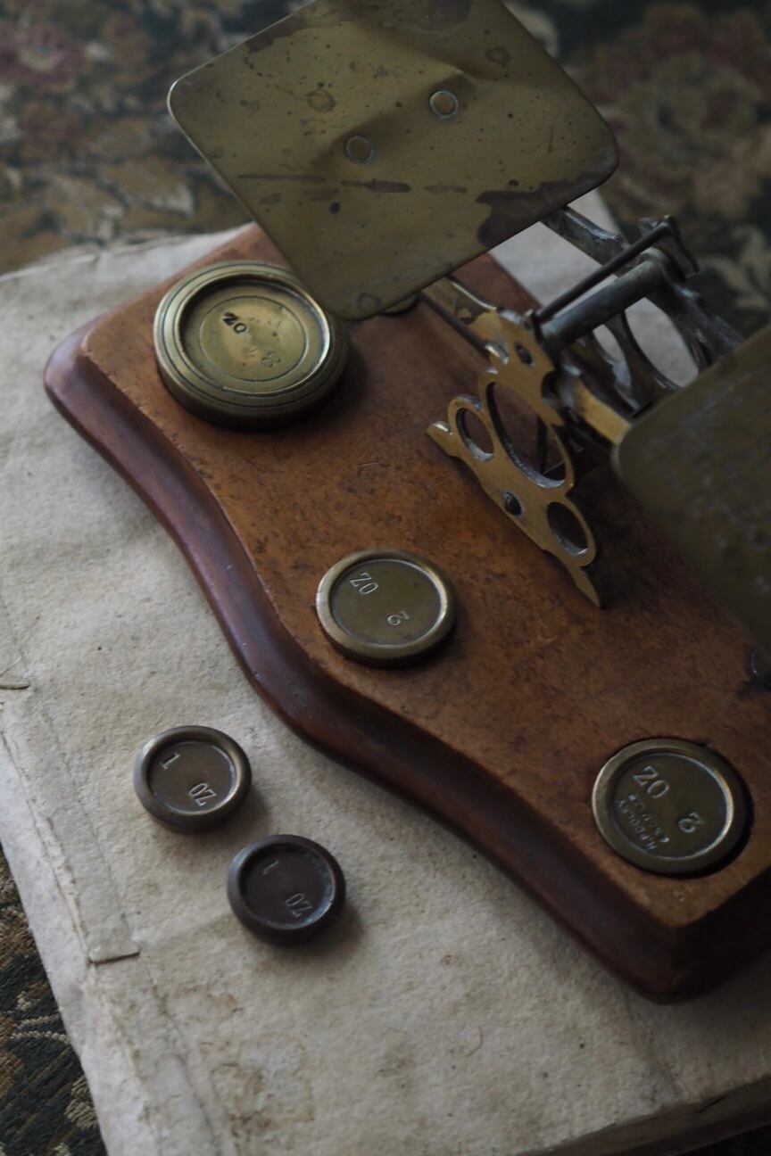 イギリスのレタースケール-antique England postal scale