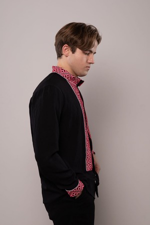 ウクライナ刺繍ヴィシヴァンカ　クロスステッチ手刺繍　Lサイズ　メンズ