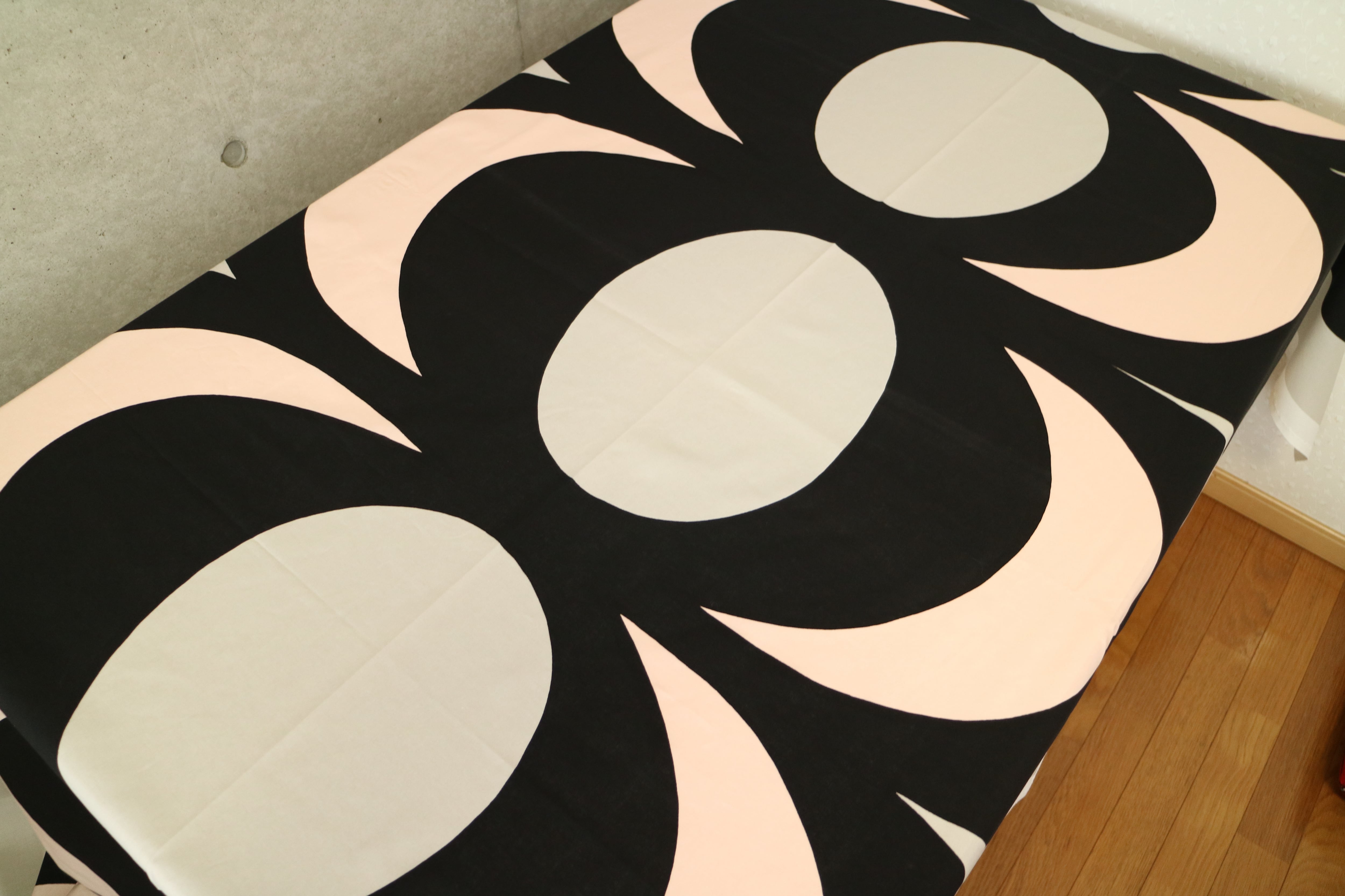 marimekko マリメッコ / KAIVO カイヴォ ファブリック 145×88(リピート