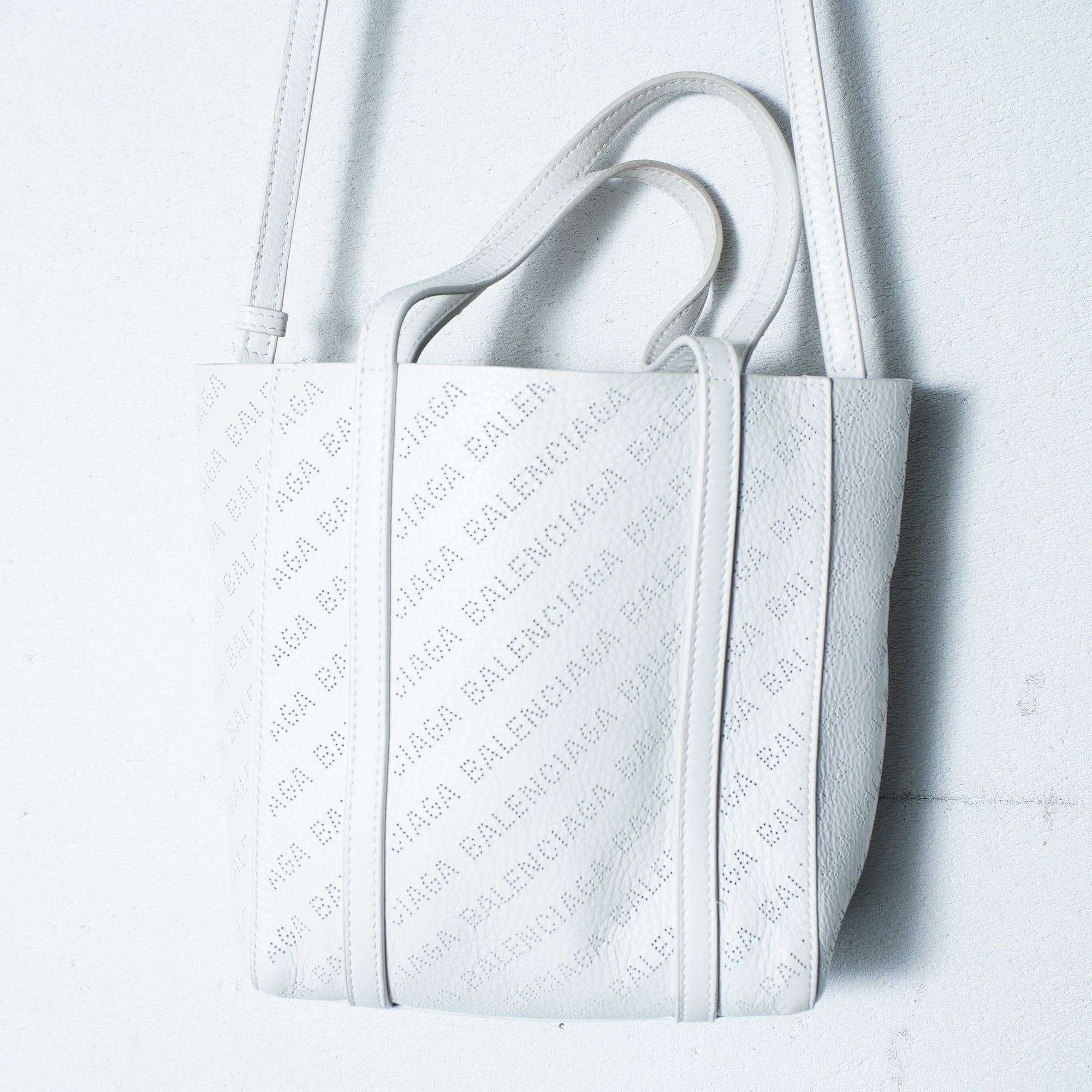 BALENCIAGA バレンシアガ ロゴ パンチング バックパック リュック 