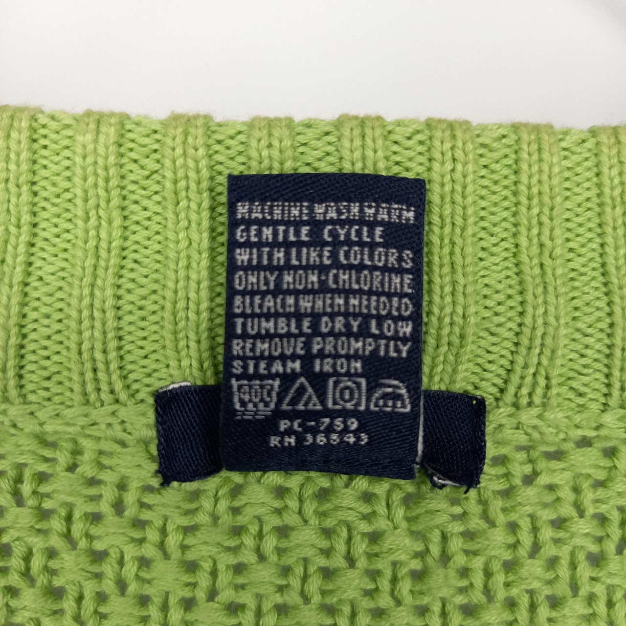 日本製　アイゾッド　Vネック　コットン　ニット　セーター　ケーブル編み　アラン