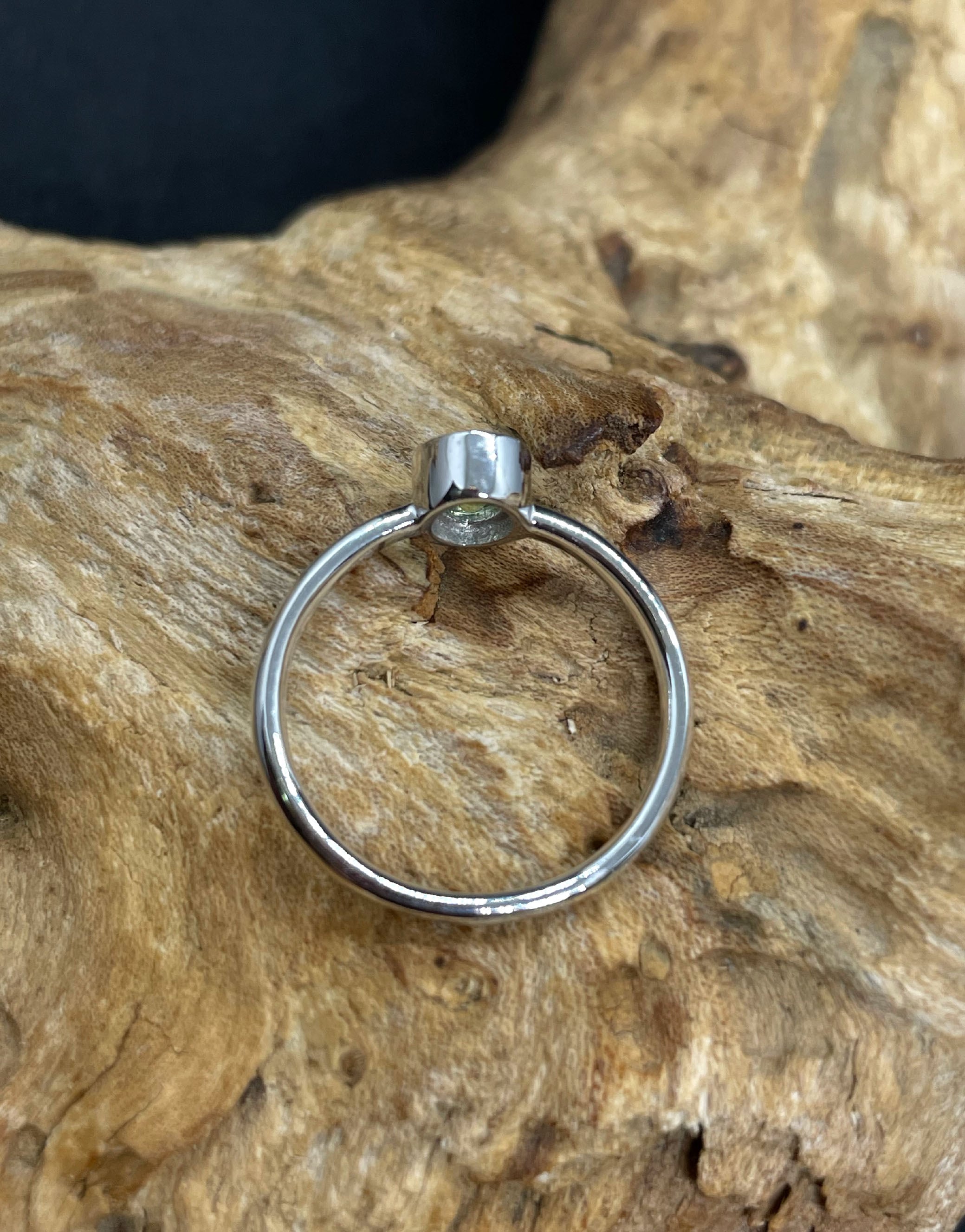 ペリドット インド製シルバーリング | aitabaar