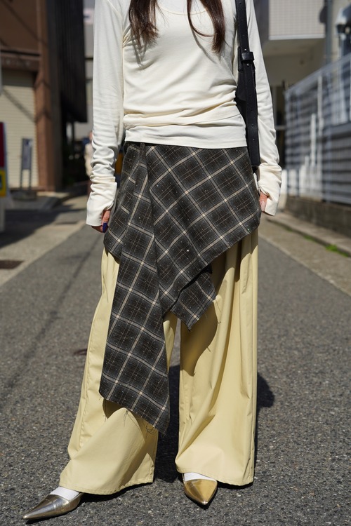 LAYERED CHECK ASYME SKIRT