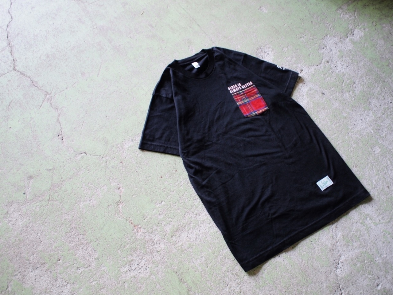 【LOST AND FOUND】"Bean Check" Remake Pocket T-shirt (BLACK)