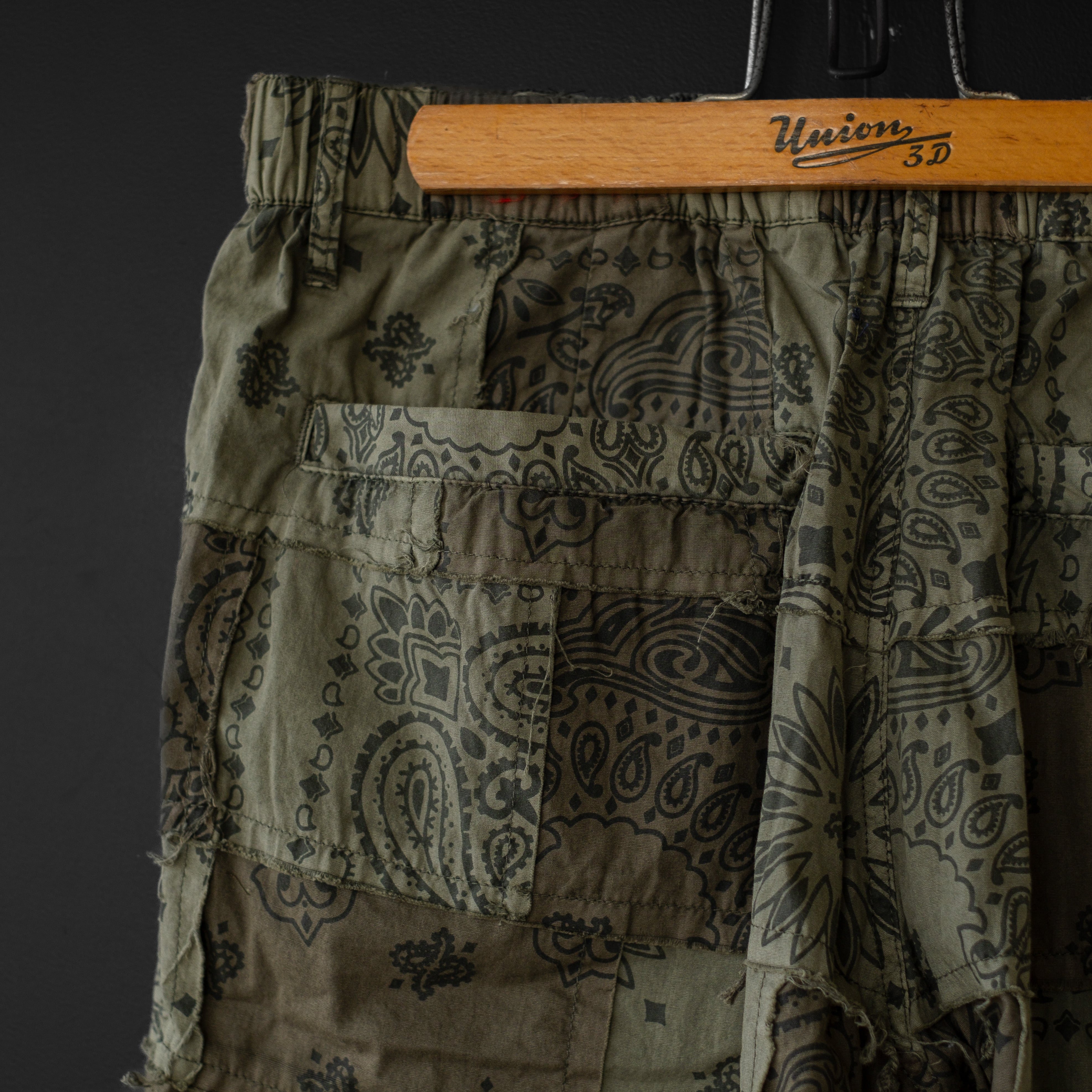 Universal Style Wear】 HAV-A-HANK bandanna patchwork short pants