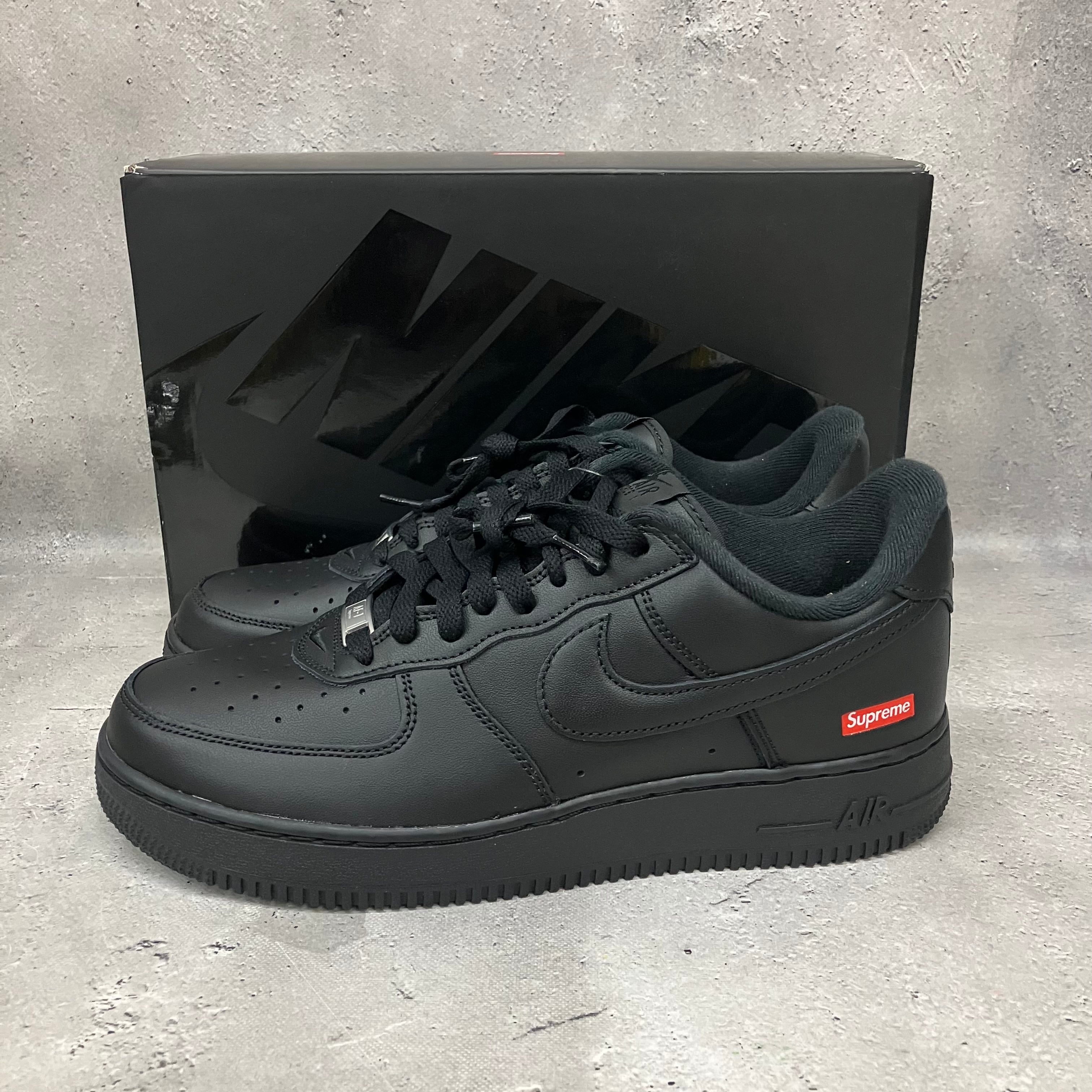 Supreme × Nike Air Force 1 Low 