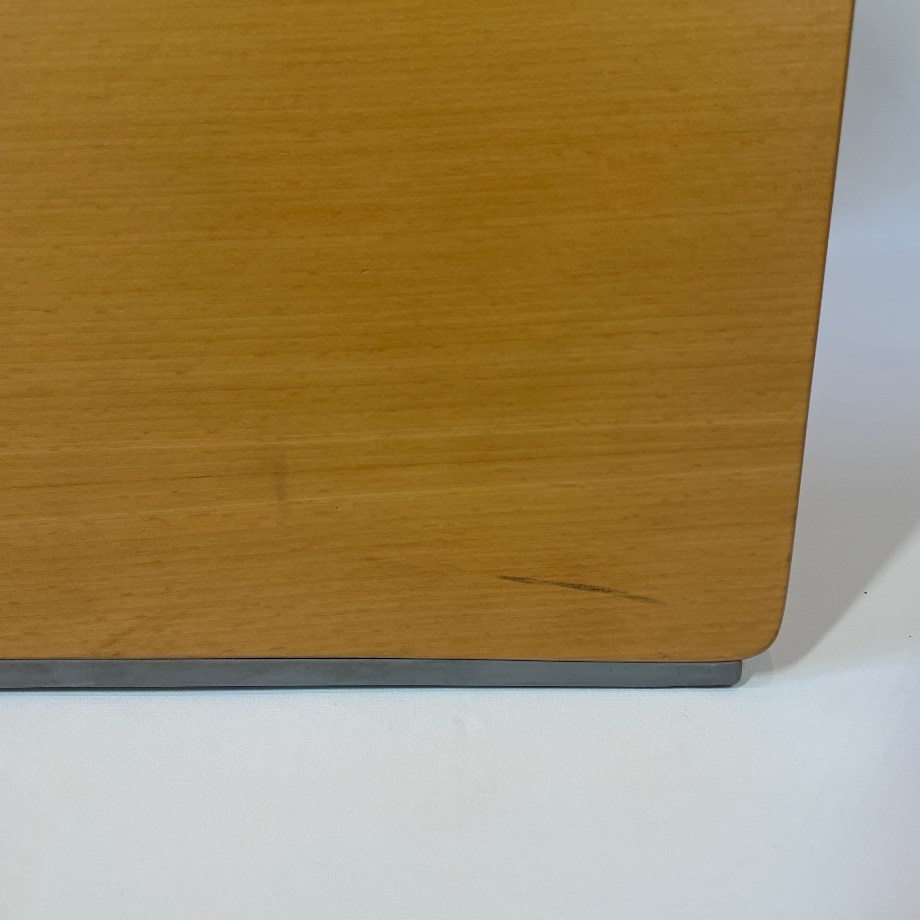 NXT chair by Peter Karpf | KOHSEKI