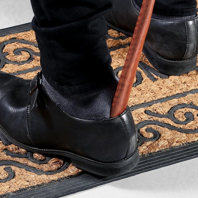 不二貿易 靴べら ロング シューホーン 長さ55cm ブラウン 天然木 柯木 へレナ 17543