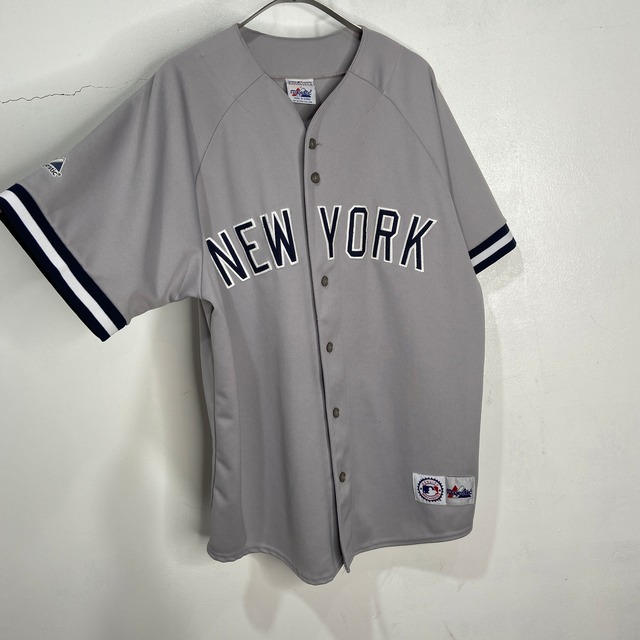 90s NYヤンキース　ベースボールシャツ　majestic グレー