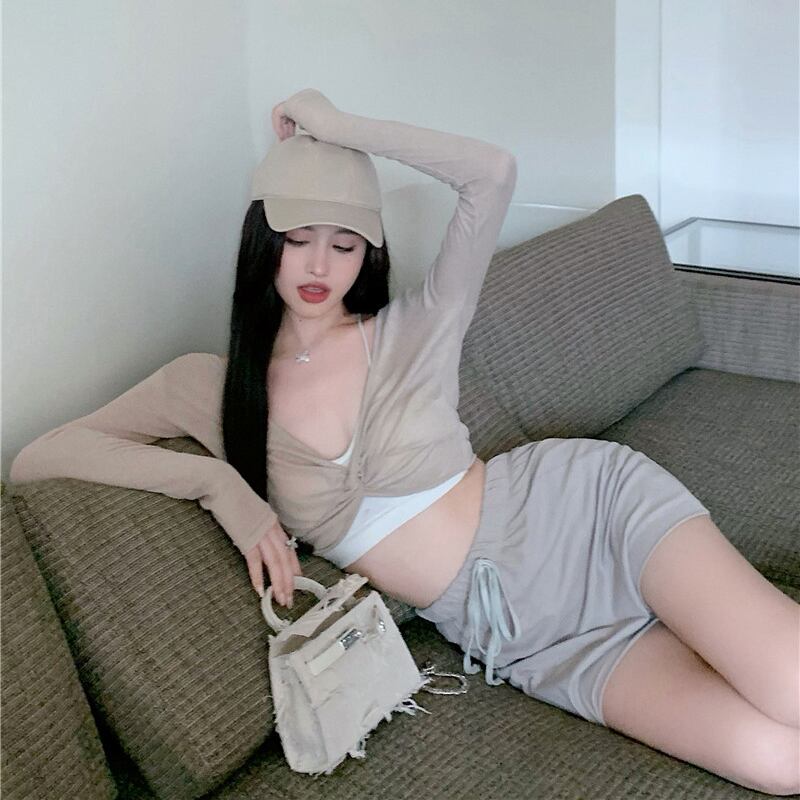 Tシャツ シャツ 薄手ショートクロスサマートップス ロング 夏物 ブラックストロベリース39667849527