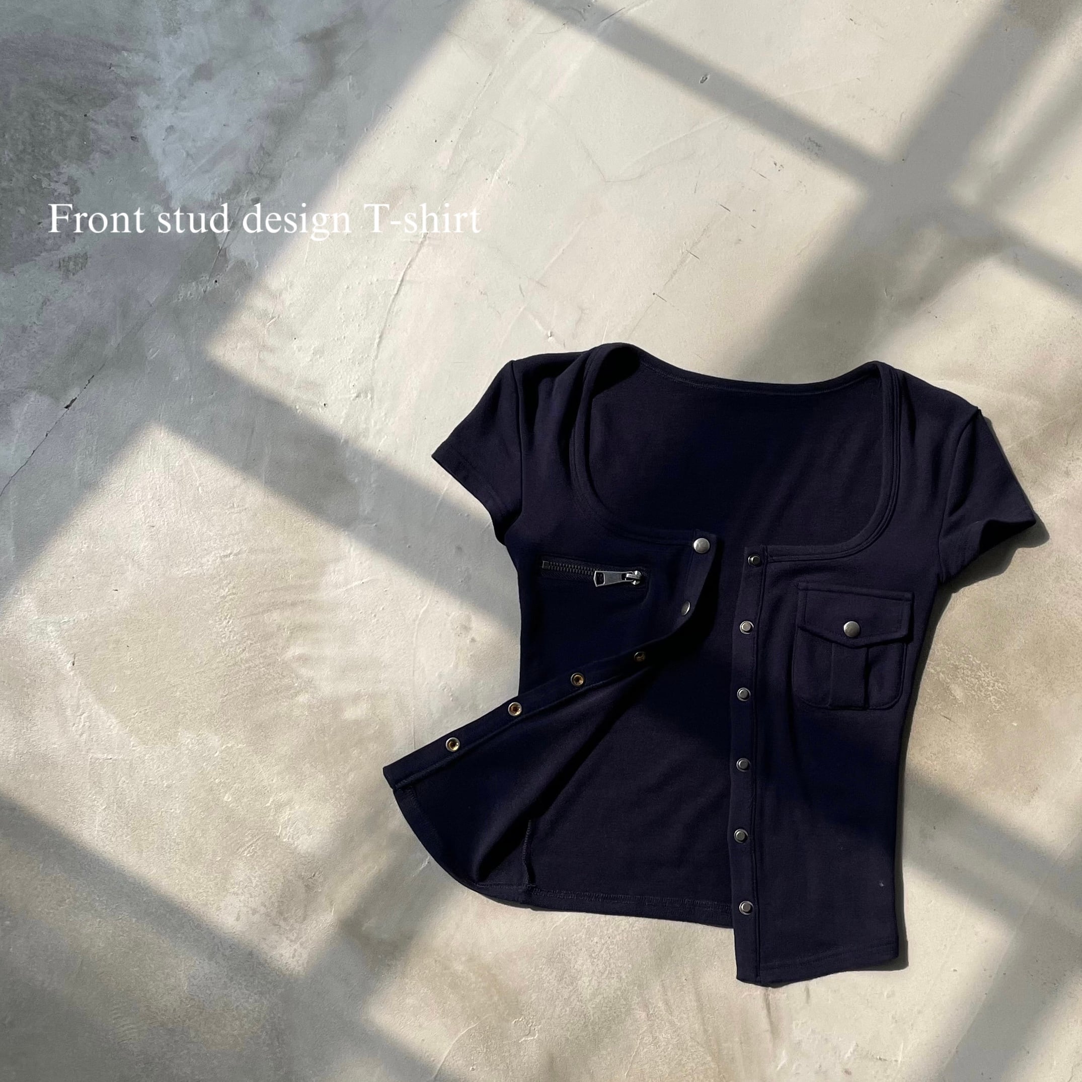 即納】Front stud design T-shirt【4カラー】 | GIENGE［ジーアング］