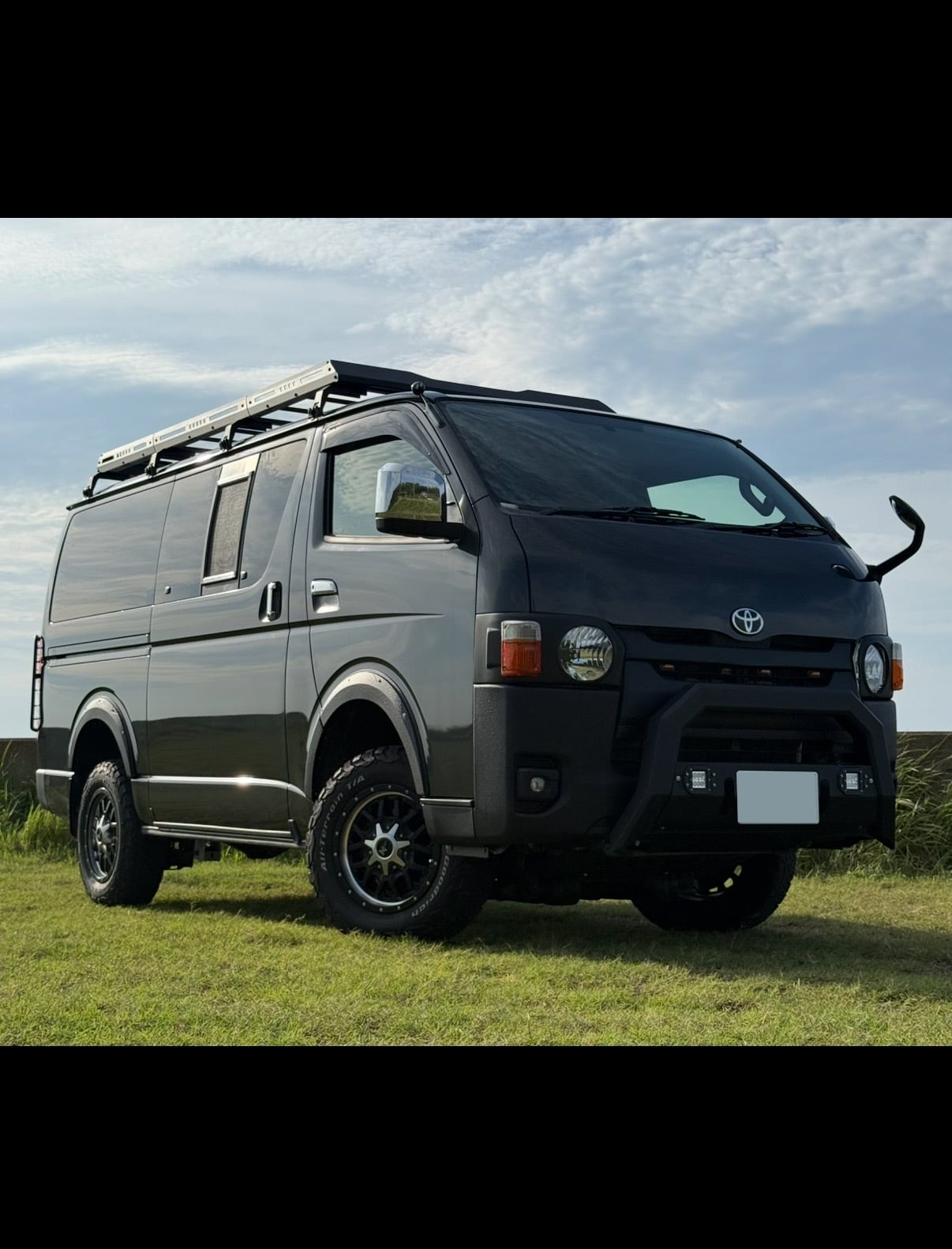 200系ハイエース3型ワイド 丸目キット | GARAGE270 DESIGN