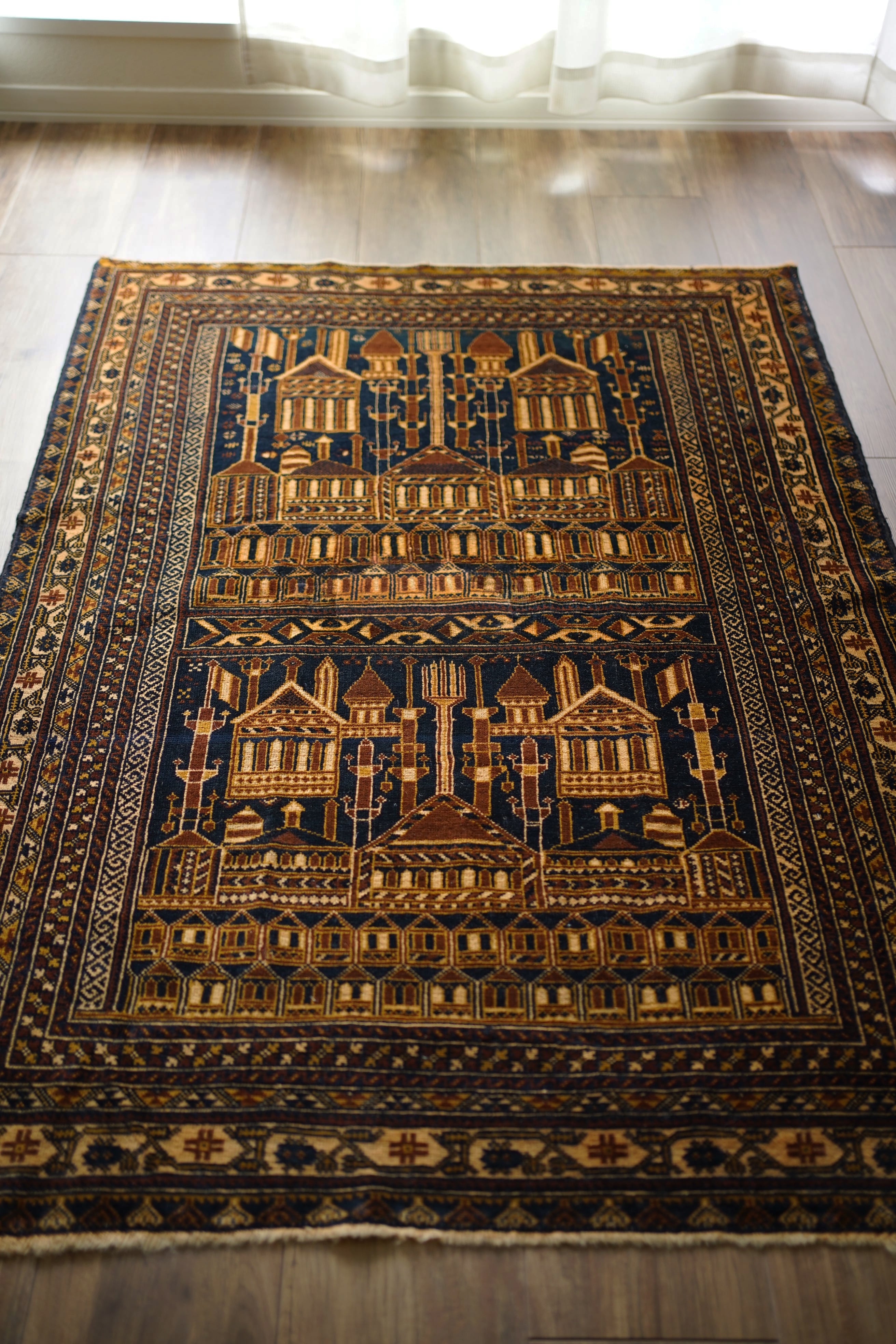 ヴィンテージラグ専門店 TIME RUG （ペルシャ絨毯・トライバルラグ）