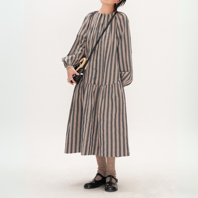 ナチュラルストライプロングスリーブワンピース　00922