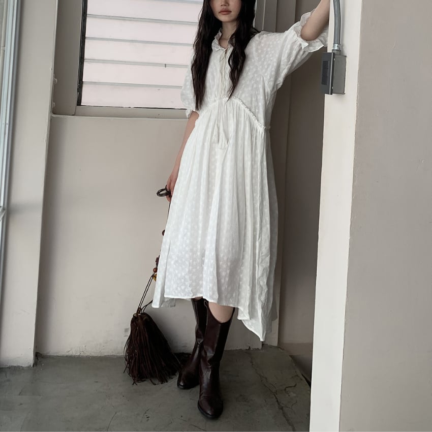 three-quarter sleeve shirring one-piece J00186