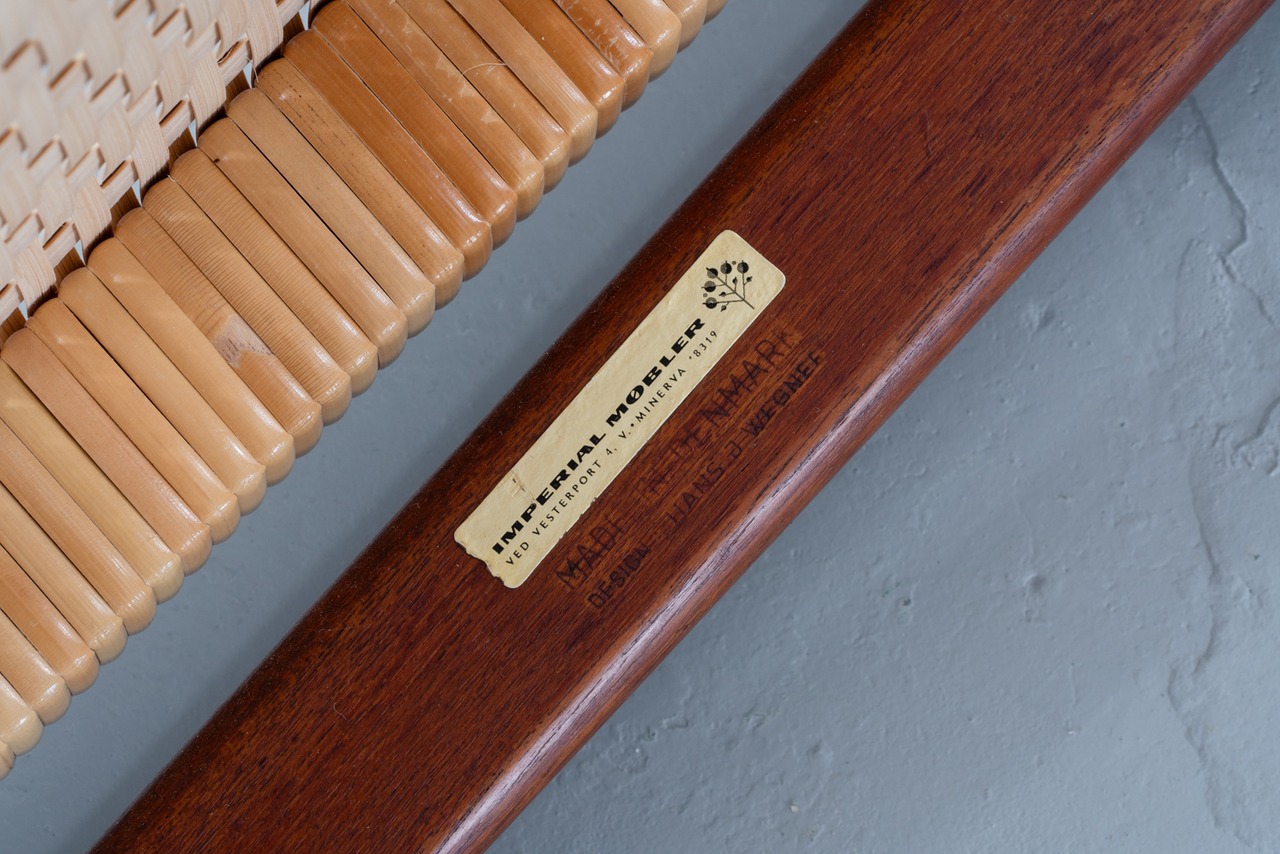 Hans J Wegner | W2 dining chair