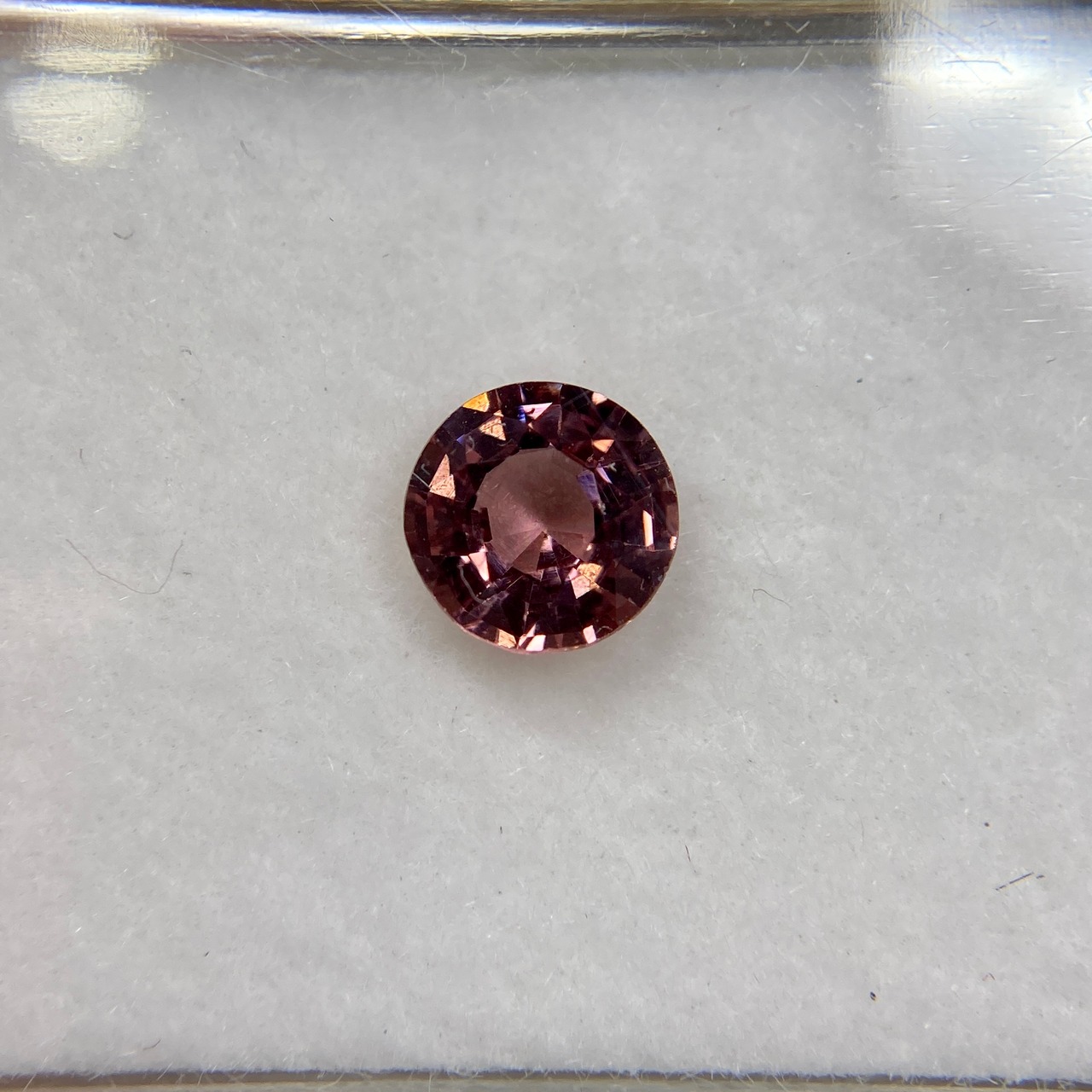 スピネル 0.684ct ピンク 簡易ソーティング付き No.185