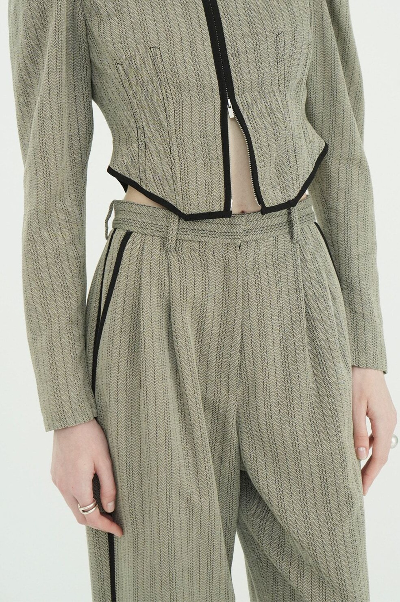 CLANE HERRINGBONE LINE PANTS