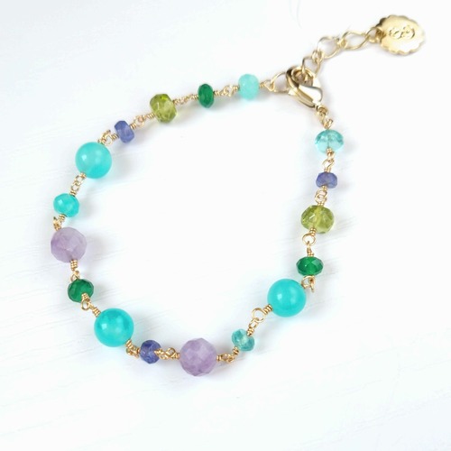 Multi color bracelet 056