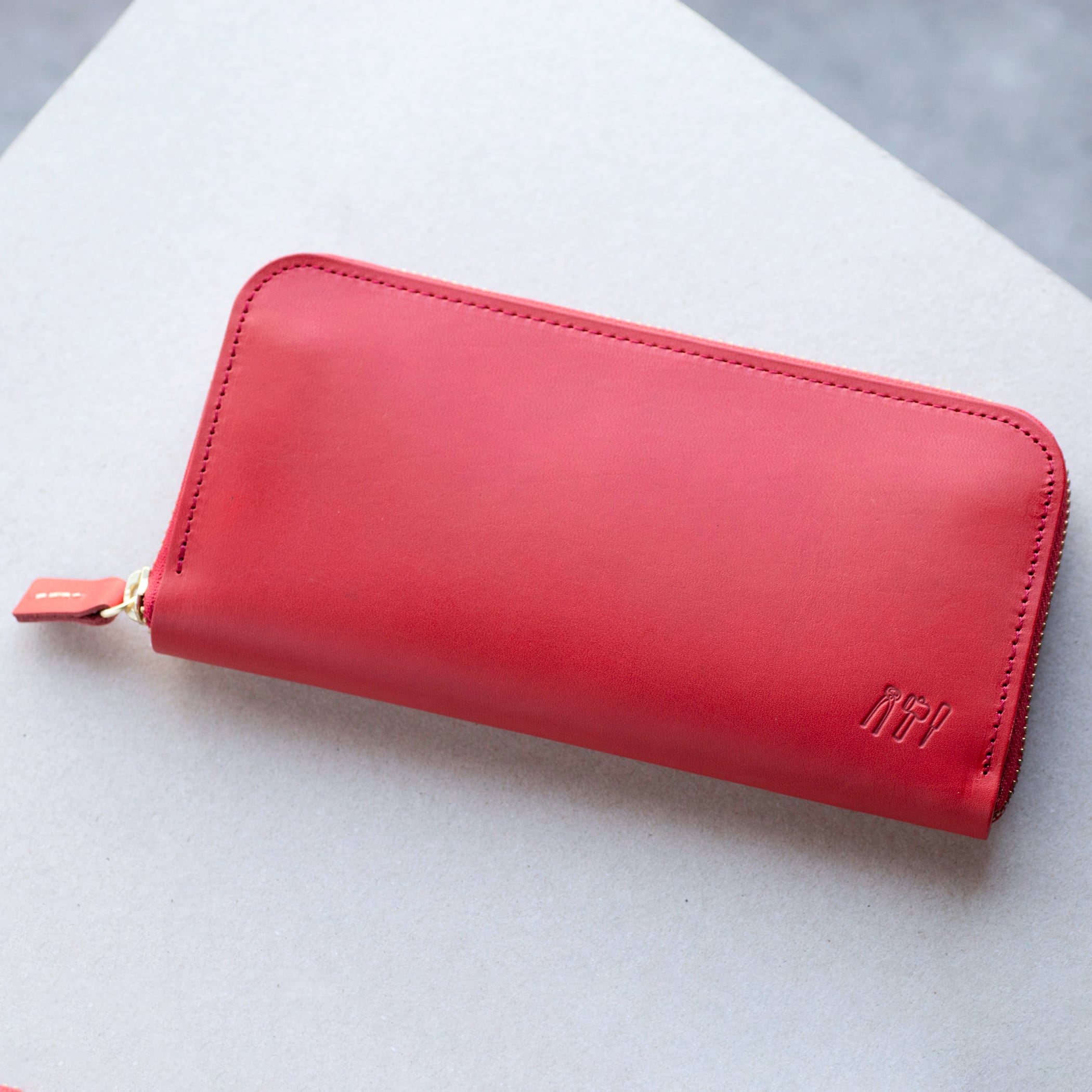 ラウンドファスナーロングウォレット (アラバスタレザー) 【aw-15hn