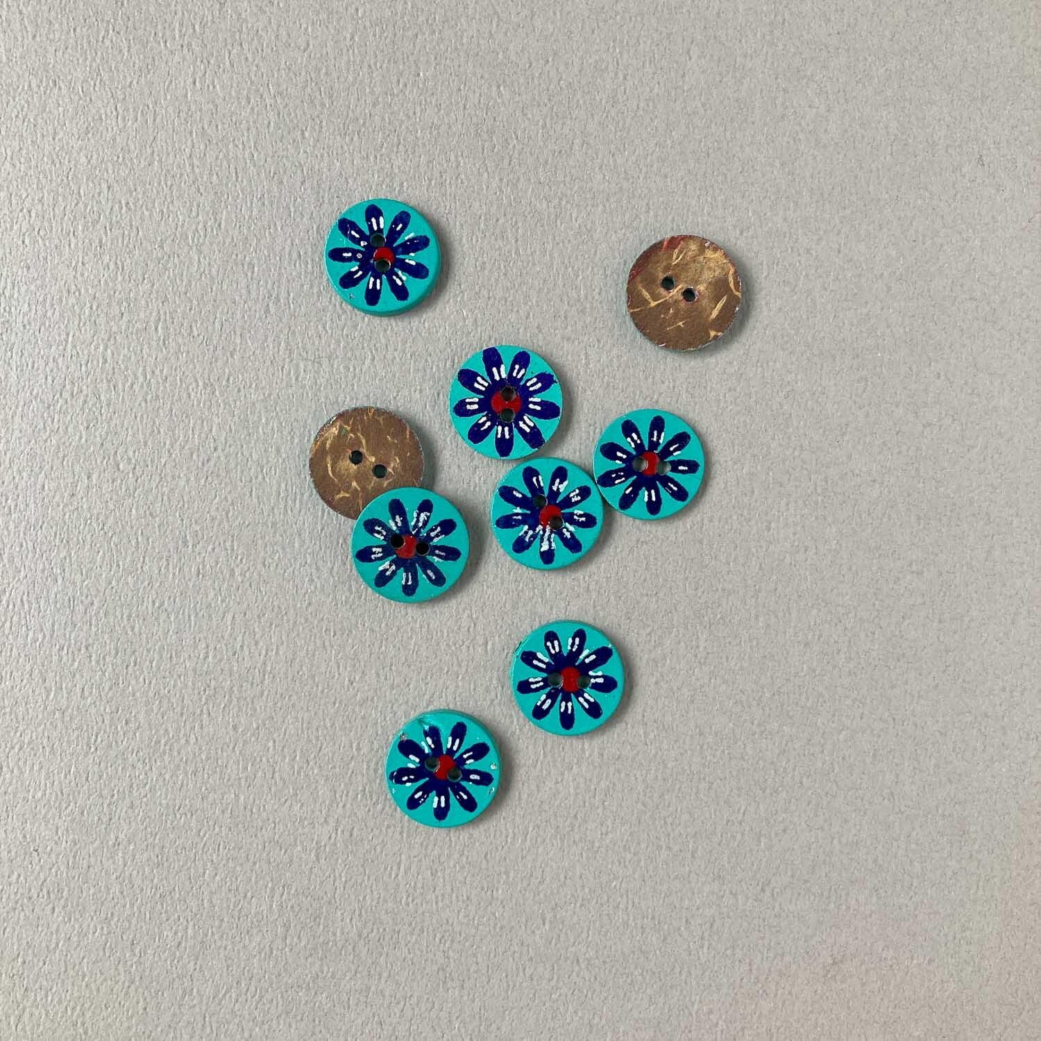 ココナツボタン ネイビー花のターコイズラウンド(16mm)