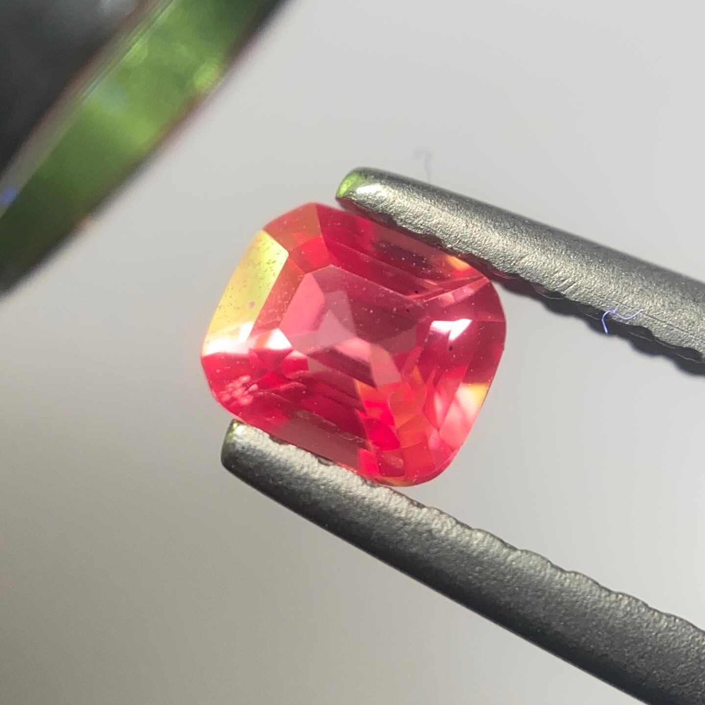 No.9 ベトナム産スピネル