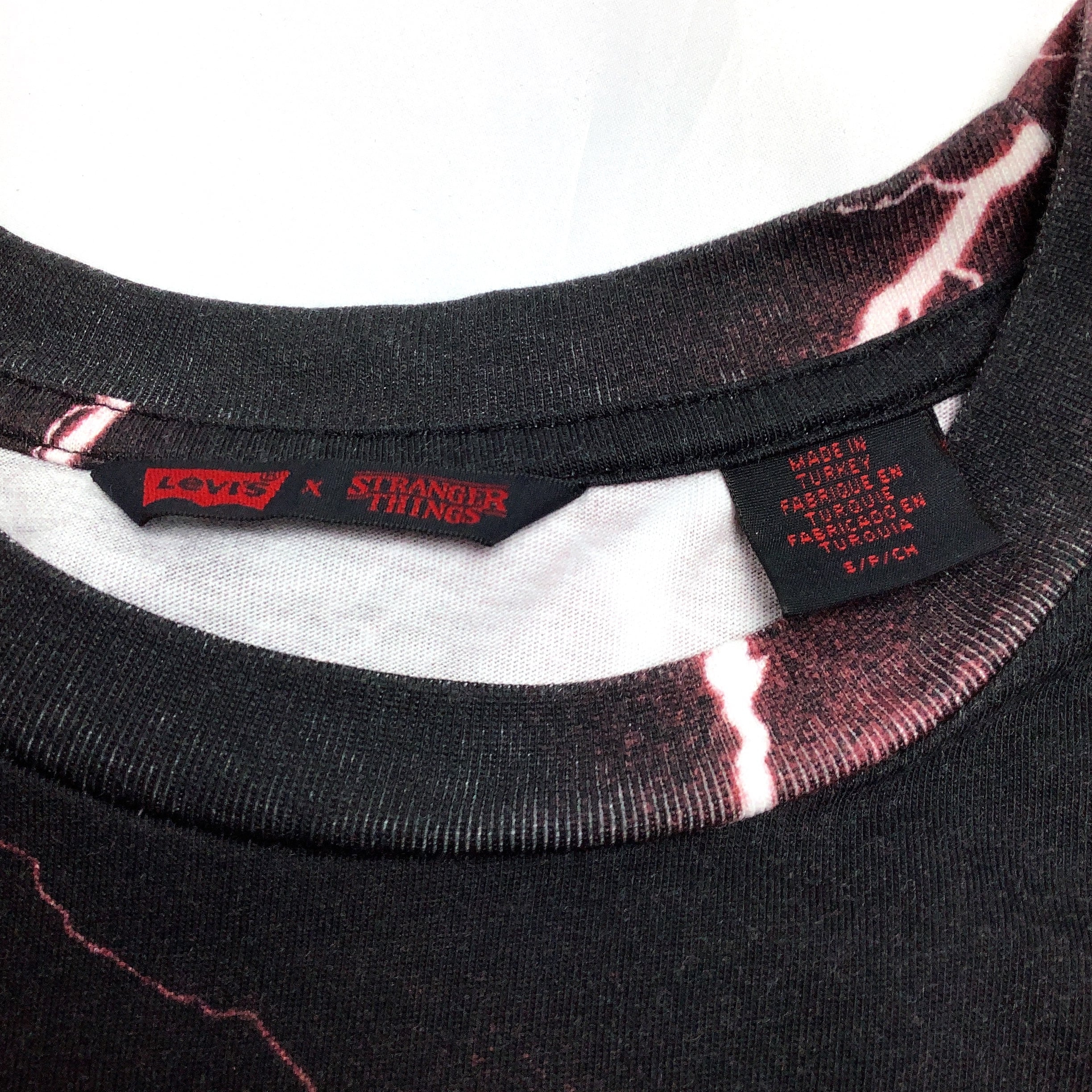 【新品\タグ付】LEVI‘S × STRANGER THINGS コラボTシャツ