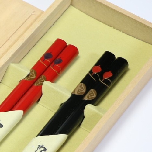 輪島漆箸 桐箱二膳入  手描蒔絵 独楽とまり