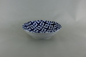 藍小紋伝統柄シリーズ　中鉢（釘抜き）